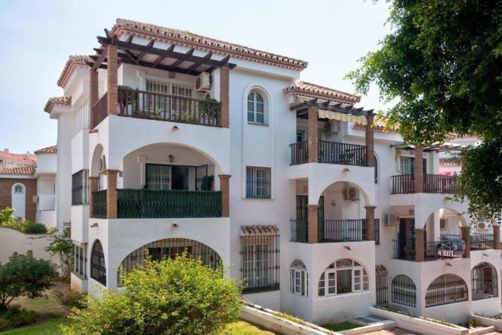 Macas Apartment Parque De La Paloma Pueblo Quinta Benalmadena Con Vistas Al Mar Piscina Y A 3 Minutos De La Playa Buitenkant foto